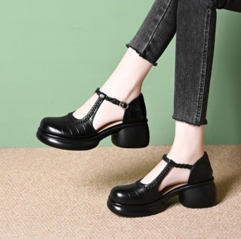 Women Black Croc‑Embossed Mary - đánh giá và giá Womens Heels